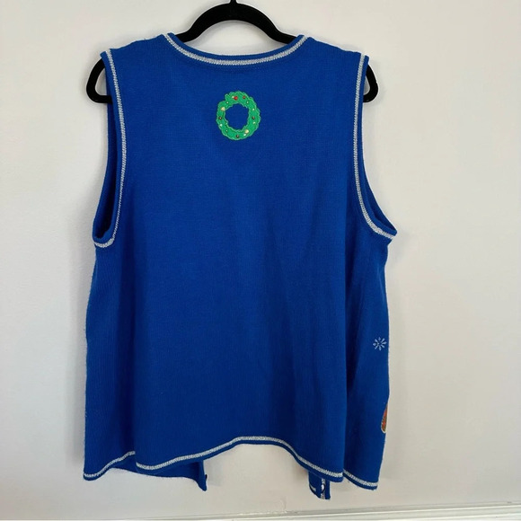 Women’s Sleeveless Royal Blue Santa & Fireplace Christmas Vest Size XL 16-18 GUC - Picture 7 of 7